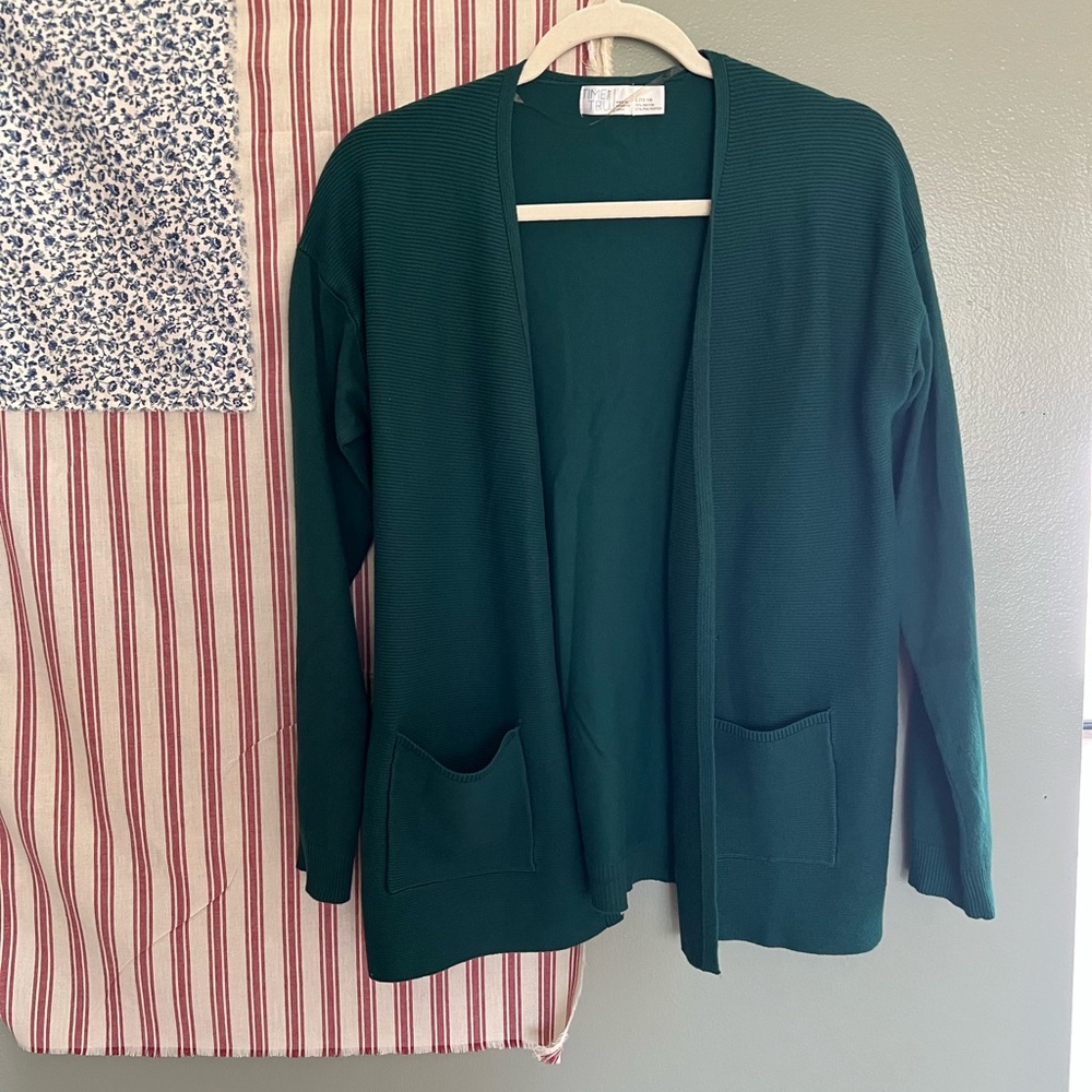 Soft Forrest green cardigan